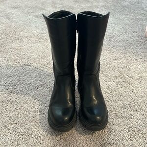 Gently used black boots